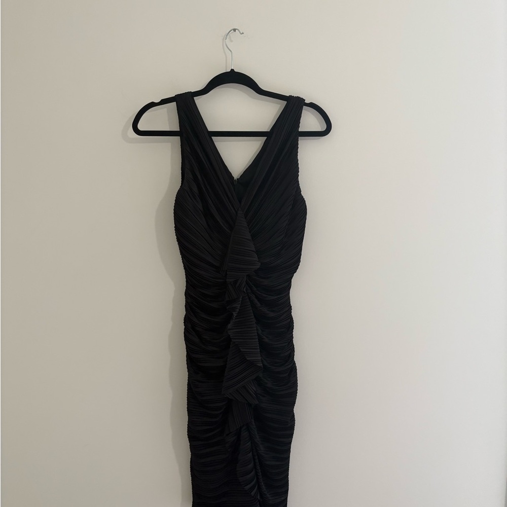 Suzi Chin for Maggy Boutique Black Ruched V-Neck Bodycon Dress